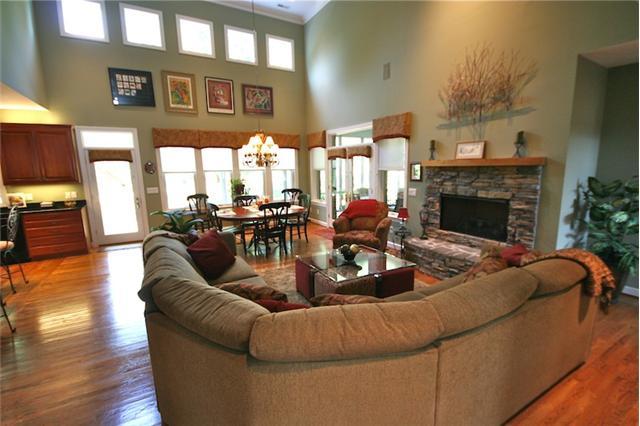 3123 Braintree Road Franklin, TN 37069 - Photo 3 of 20 GREAT ROOM WITH HARDWOOD FLOORING, 2 STORY CEILING BUILT-IN SPEAKERS