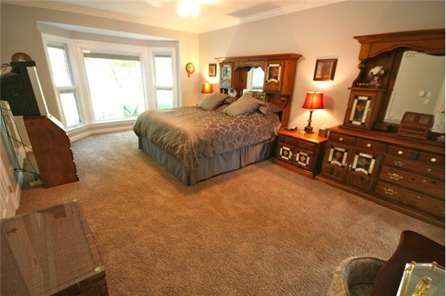 3123 Braintree Road Franklin, TN 37069 - Photo 7 of 20 MASTER SUITE ON THE MAIN LEVEL WITH BAY WINDOW, CEILING FAN, CROWN MOLDING, WALK-IN CLOSET AND UPGRADED CARPET PAD.