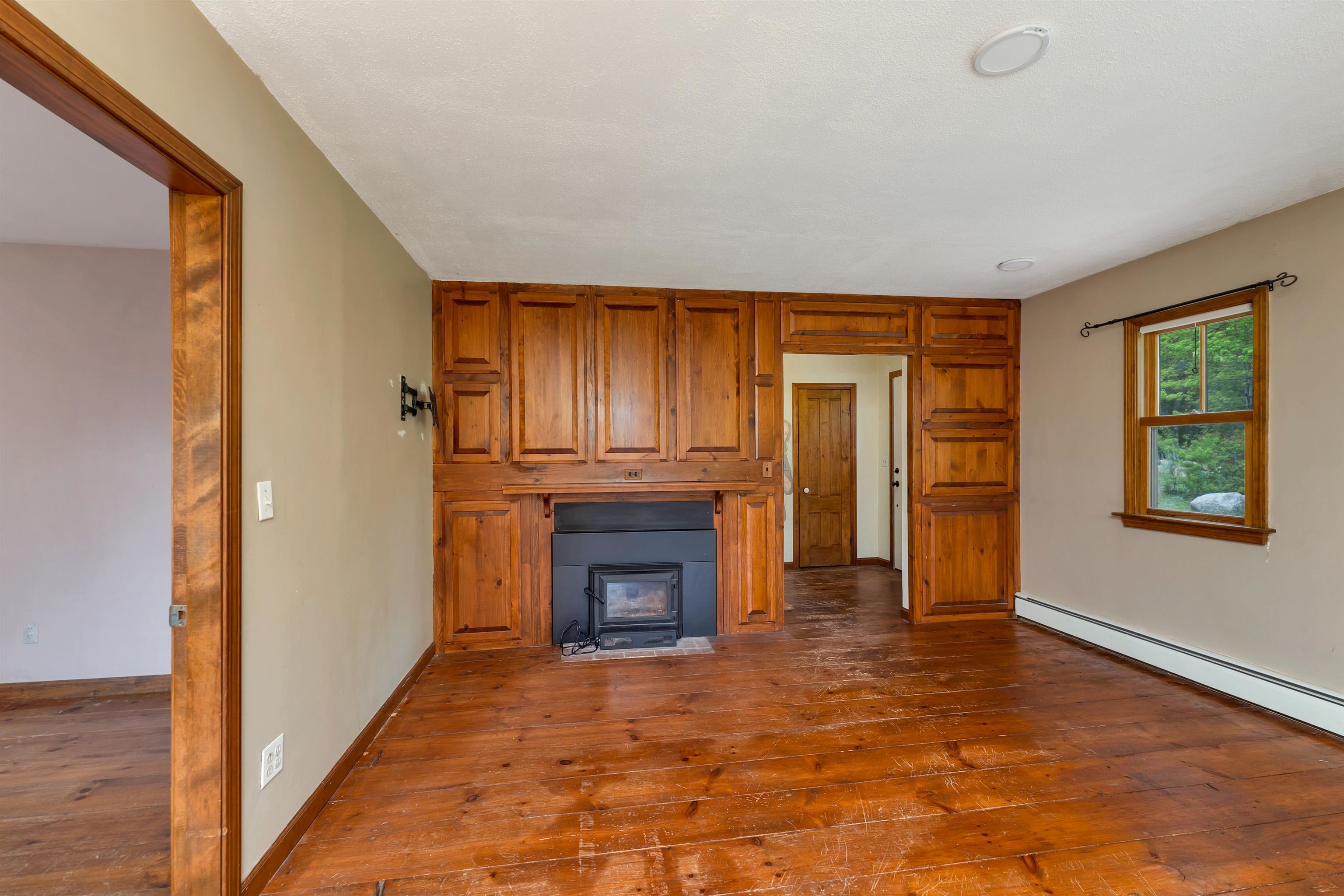 371 Baker Road Henniker, NH 03242 - Photo 21 of 48