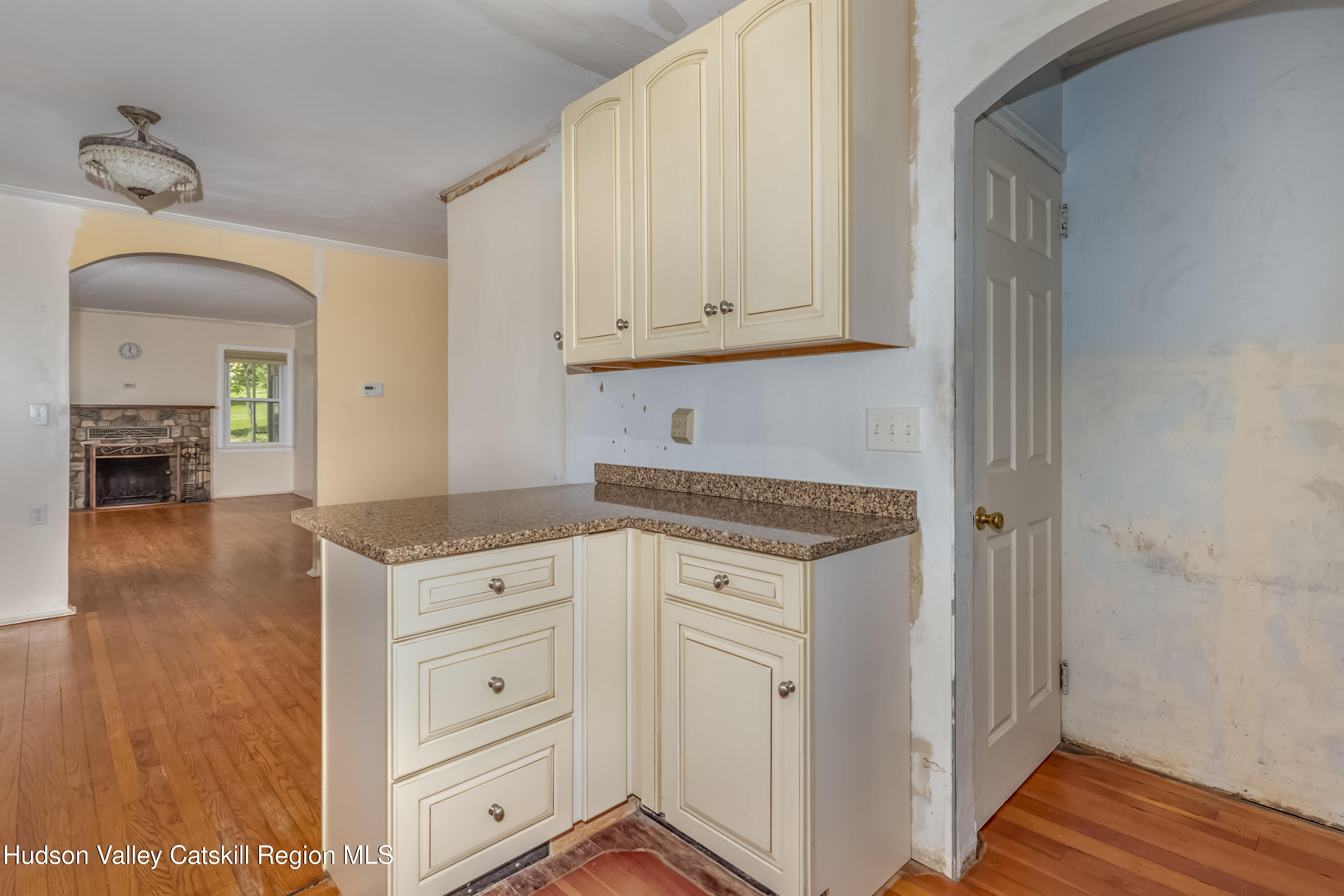 3988 Highway 209 Stone Ridge, NY 12484 - Photo 11 of 32 3988_US209_05-04-26-8718