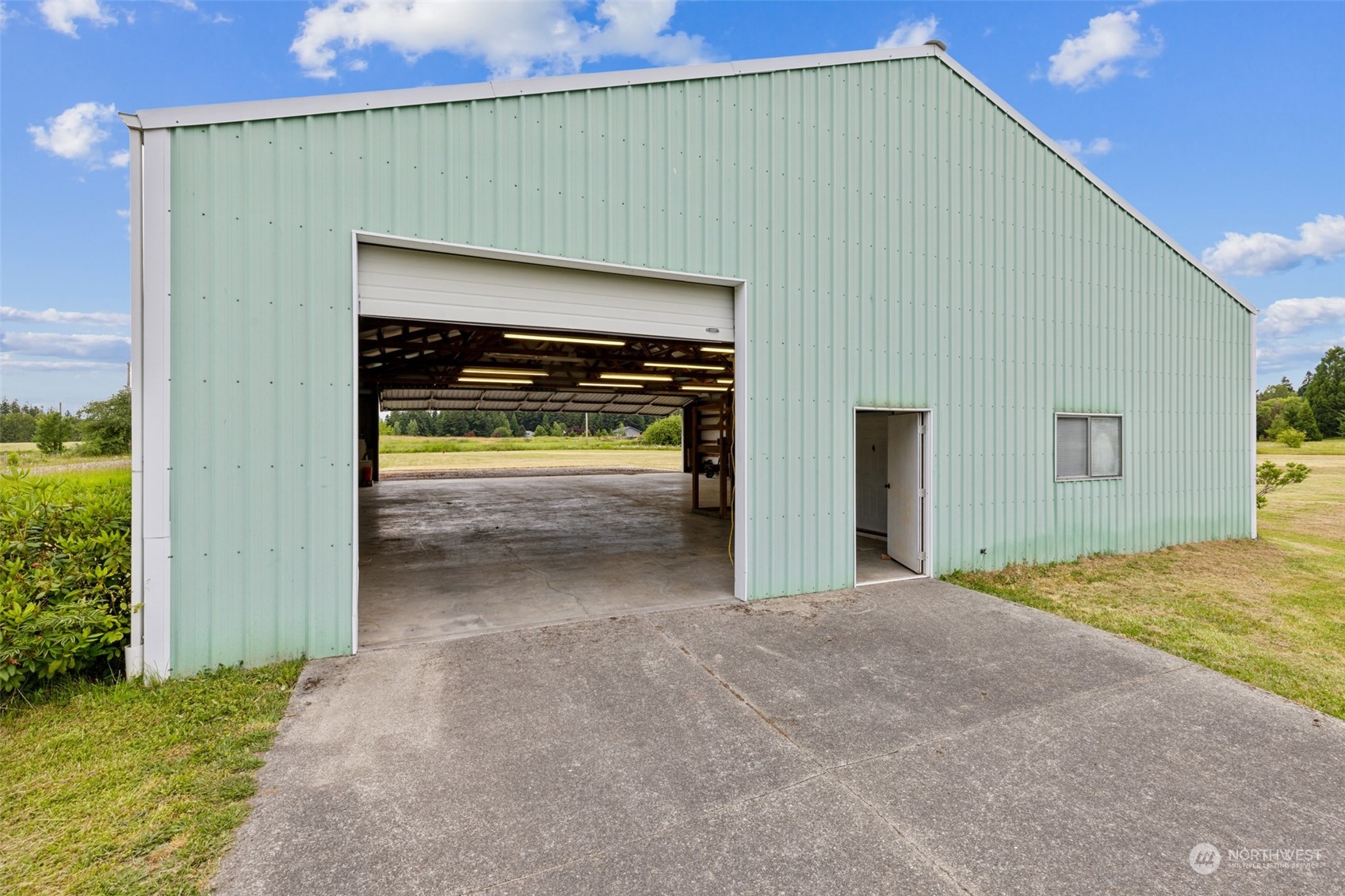 14340 Morris Road Southeast Yelm, WA 98597 - Photo 12 of 39 Gallery Image 12