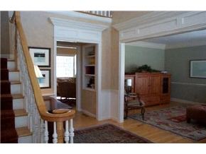 41 Rosewell Road Bedford, NH 03110 - Photo 2 of 5