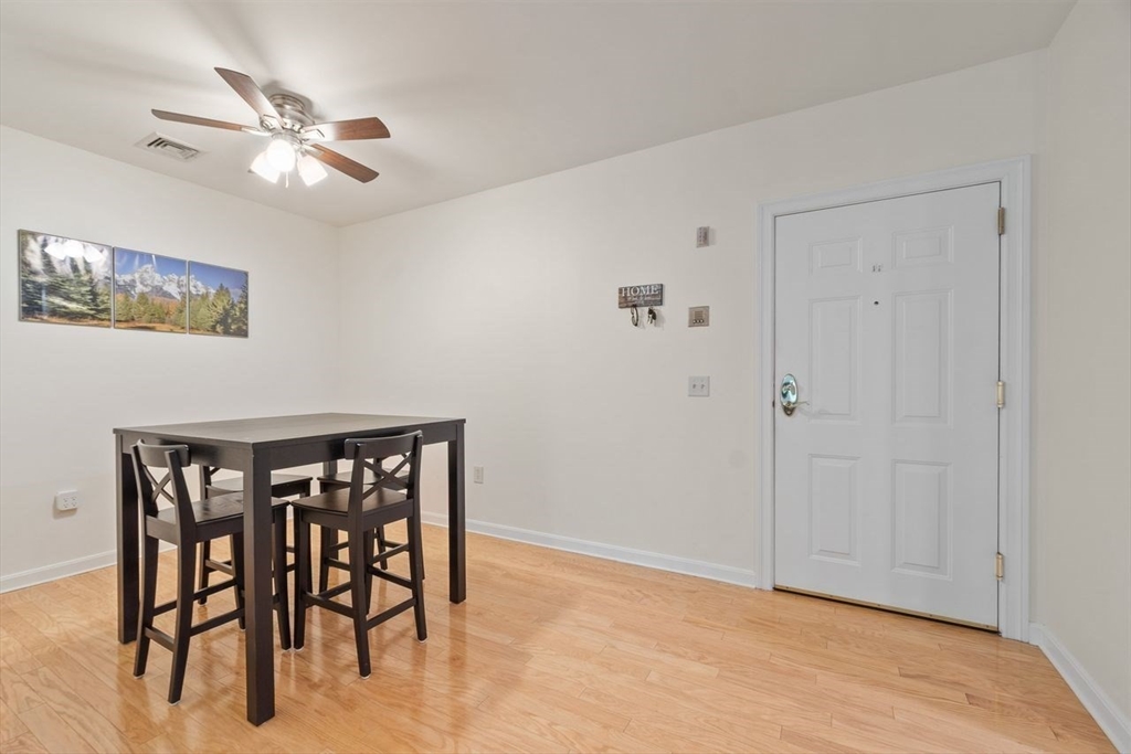 190 Chickering Road, Unit 311D North Andover, MA 01845 - Photo 14 of 31 Gallery Image 14