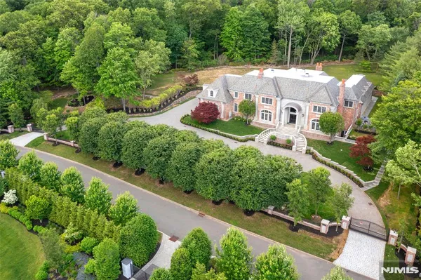$9,250,000 | 11 Margo Way, Alpine, NJ 07620