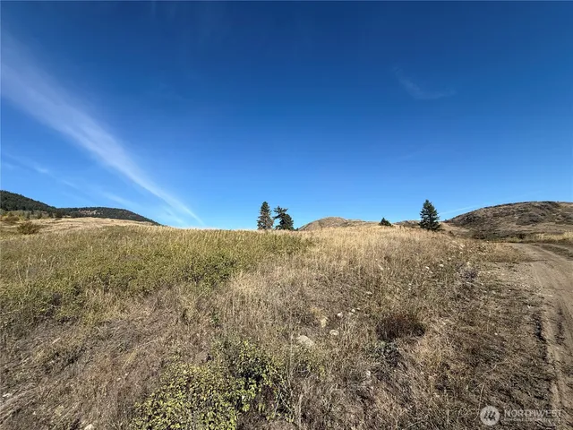 a view of mountain view and mountain