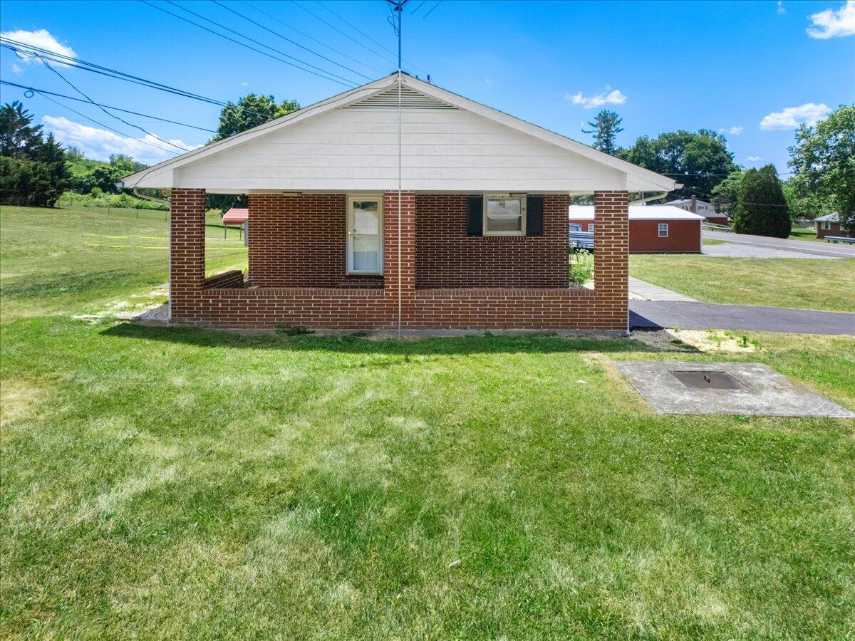 5662 Old Rte 11 Dublin, VA 24084 - Photo 29 of 71 29-DJI_20260617135208_0024_D