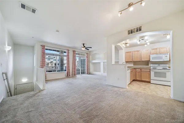 $2,500 | 1540 South Florence Way, Unit 513, Aurora, CO 80247