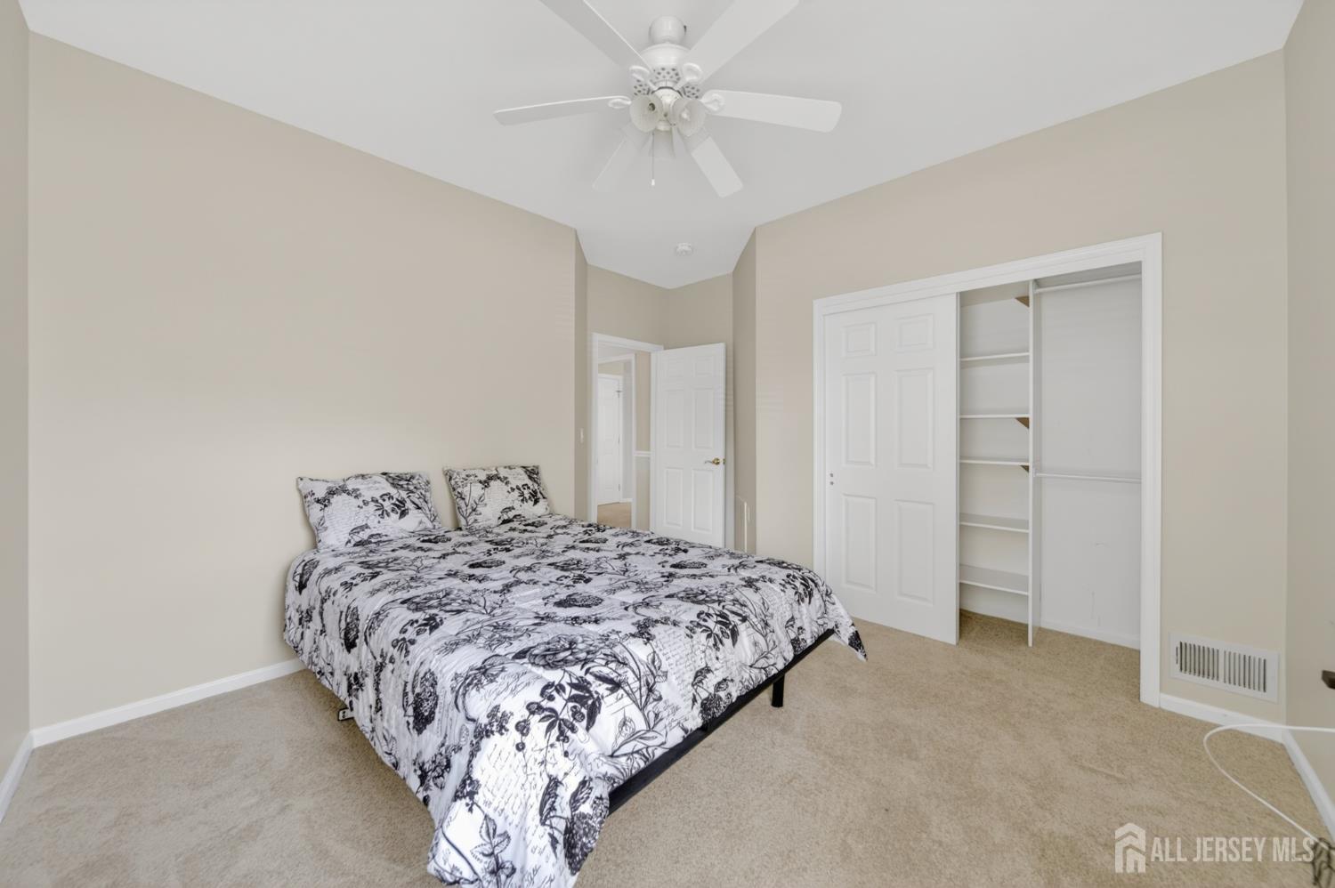 71 Burholme Drive Hamilton, NJ 08691 - Photo 15 of 29