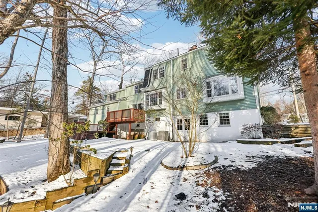 $799,900 | 418 Pines Lake Drive East, Wayne, NJ 07470