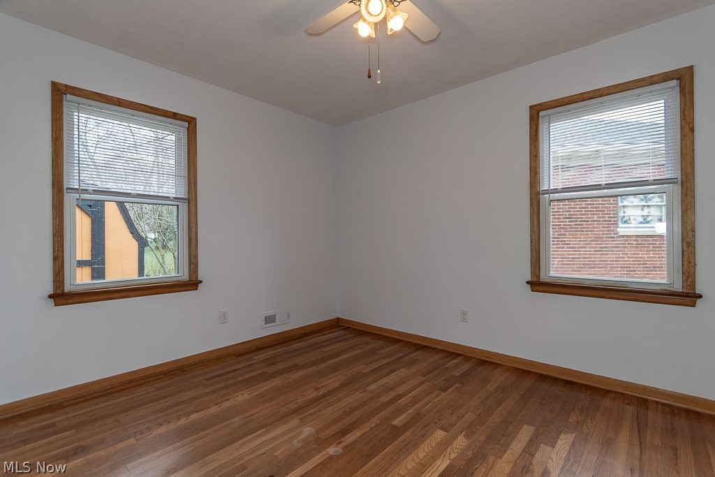 1227 Blanchester Road Lyndhurst, OH 44124 - Photo 17 of 35