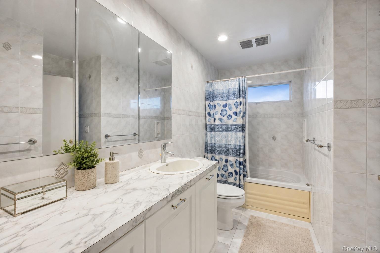 2756 Barbara Road Bellmore, NY 11710 - Photo 12 of 34