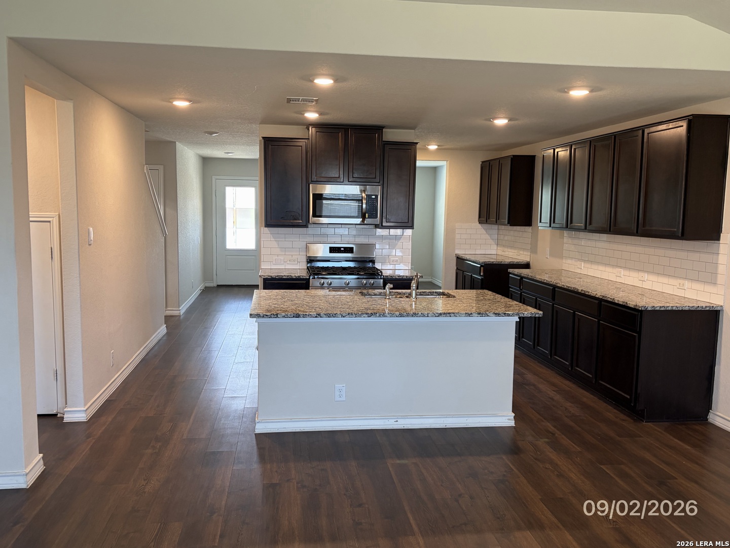 713 Overlook Ridge Cibolo, TX 78108 - Photo 3 of 23 Gallery Image 3