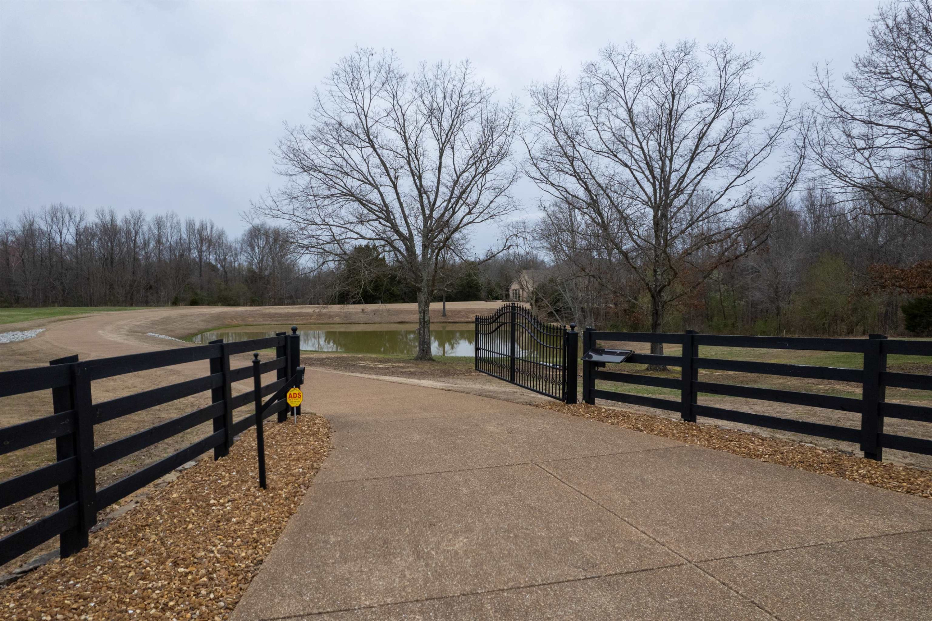 2827 Ashport Road Jackson, TN 38305 - Photo 38 of 43 Photo 40