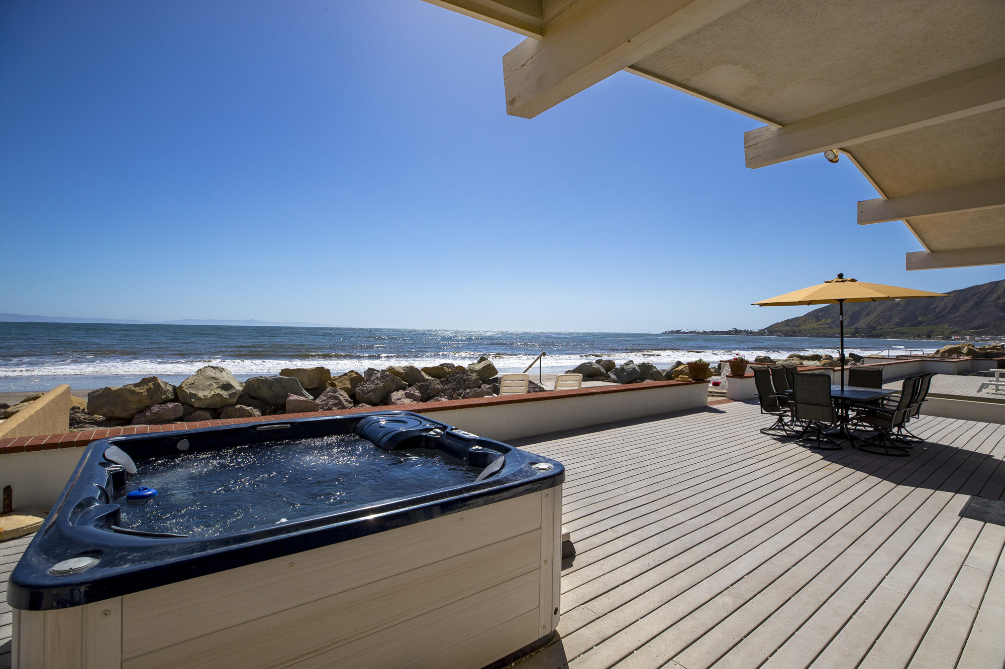 3108 Solimar Beach Drive Ventura, CA 93001 - Photo 9 of 22 a view of a terrace with sitting area