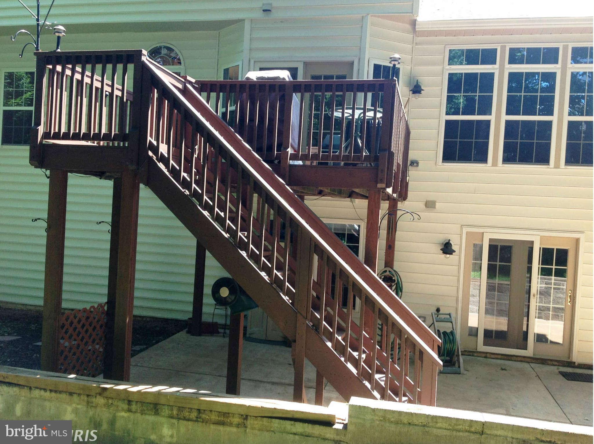 13315 Copper Ridge Road Germantown, MD 20874 - Photo 4 of 29 Exterior (Rear)