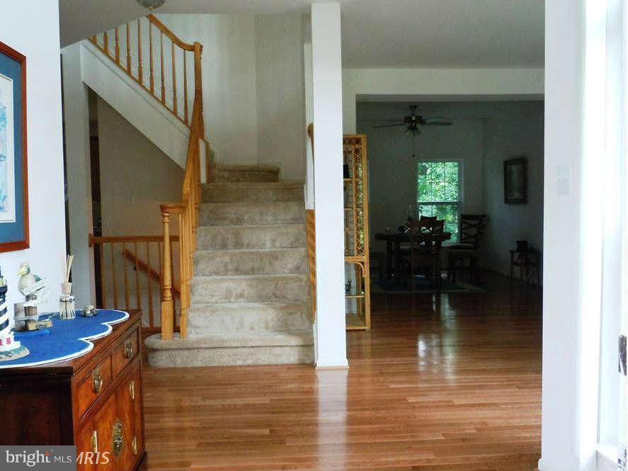 13315 Copper Ridge Road Germantown, MD 20874 - Photo 7 of 29 Foyer