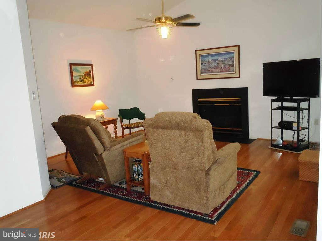 13315 Copper Ridge Road Germantown, MD 20874 - Photo 9 of 29 Family Room w/ gas fireplace
