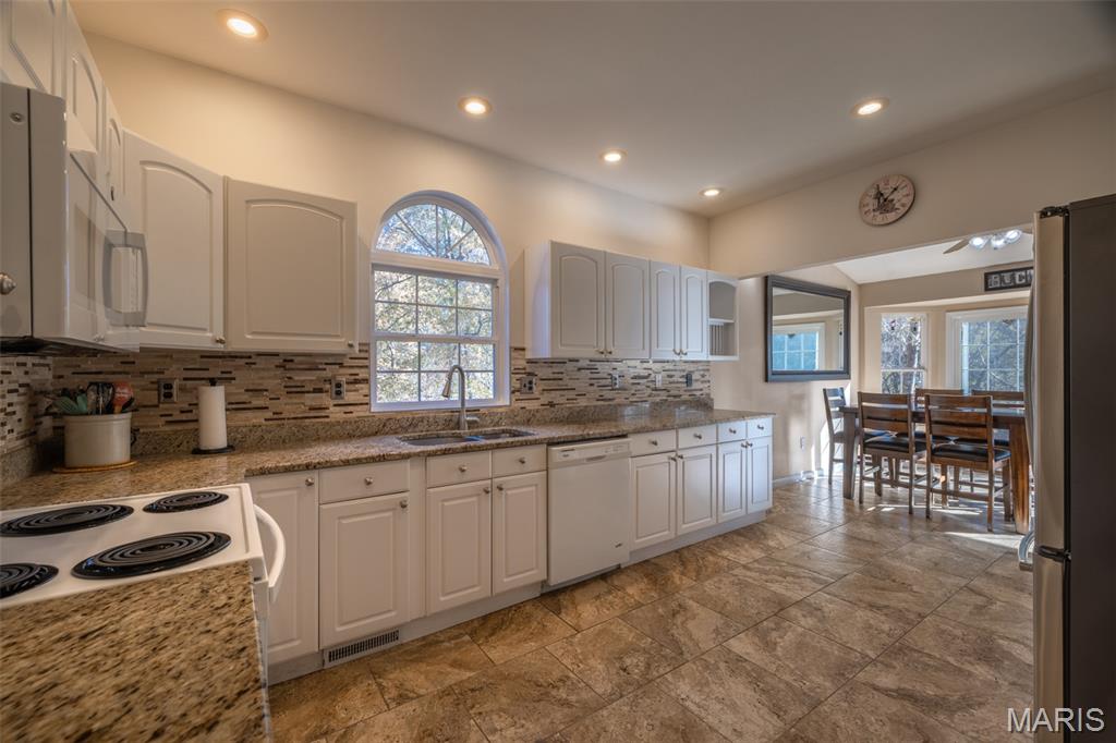 2273 Holtgrewe Road Washington, MO 63090 - Photo 11 of 54