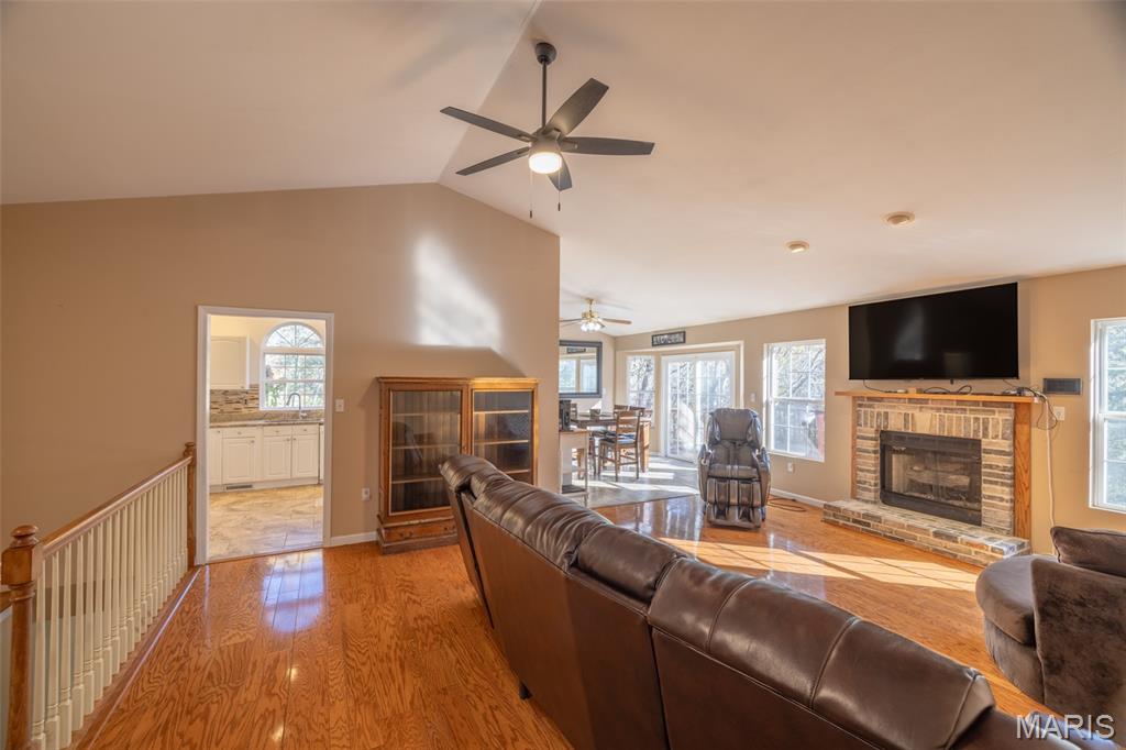 2273 Holtgrewe Road Washington, MO 63090 - Photo 3 of 54