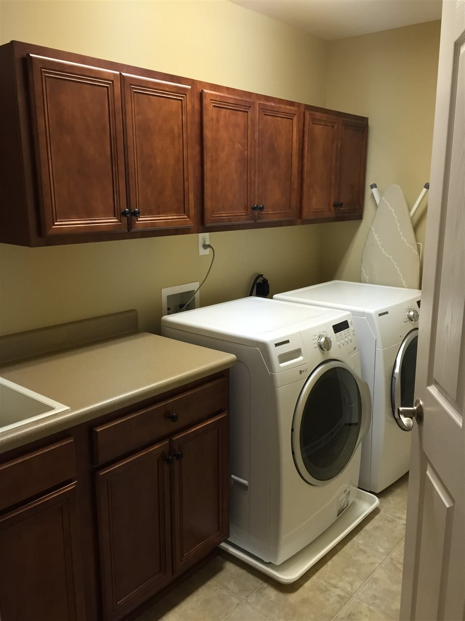 9223 Stone Mountain Road Raleigh, NC 27613 - Photo 15 of 17 Laundry Room