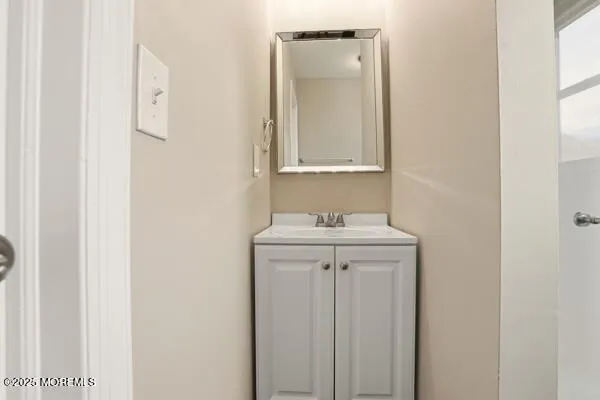 $3,850 | 174 Glenmore Street, Brick, NJ 08724