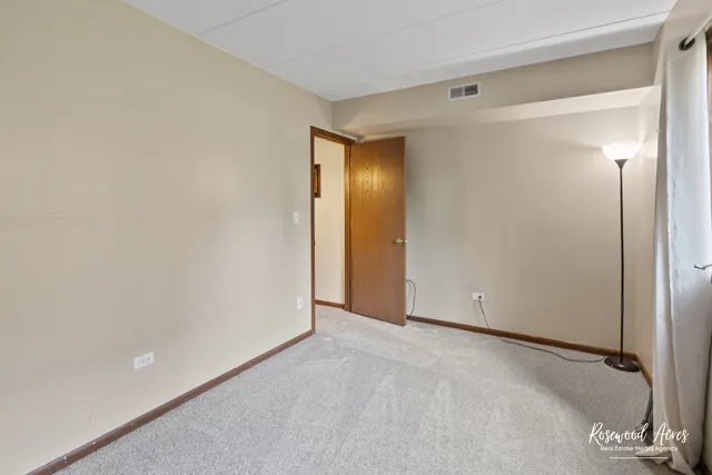 $159,900 | 18137 Martin Avenue, Unit 1NE, Homewood, IL 60430