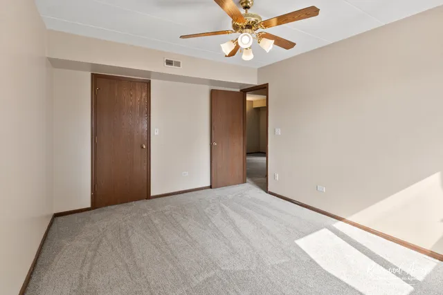 $159,900 | 18137 Martin Avenue, Unit 1NE, Homewood, IL 60430