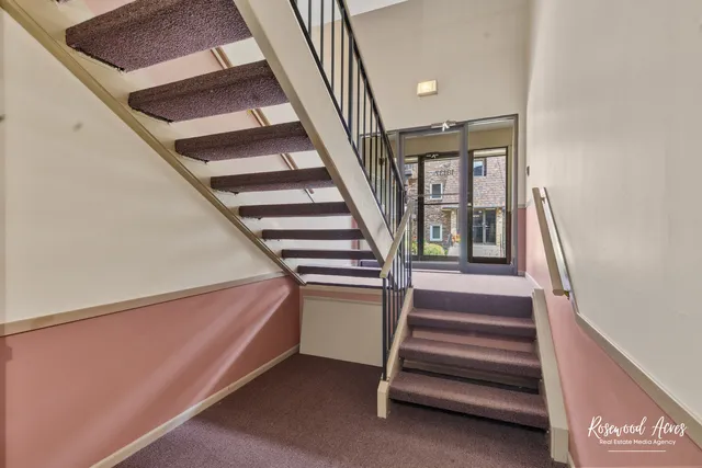 $159,900 | 18137 Martin Avenue, Unit 1NE, Homewood, IL 60430