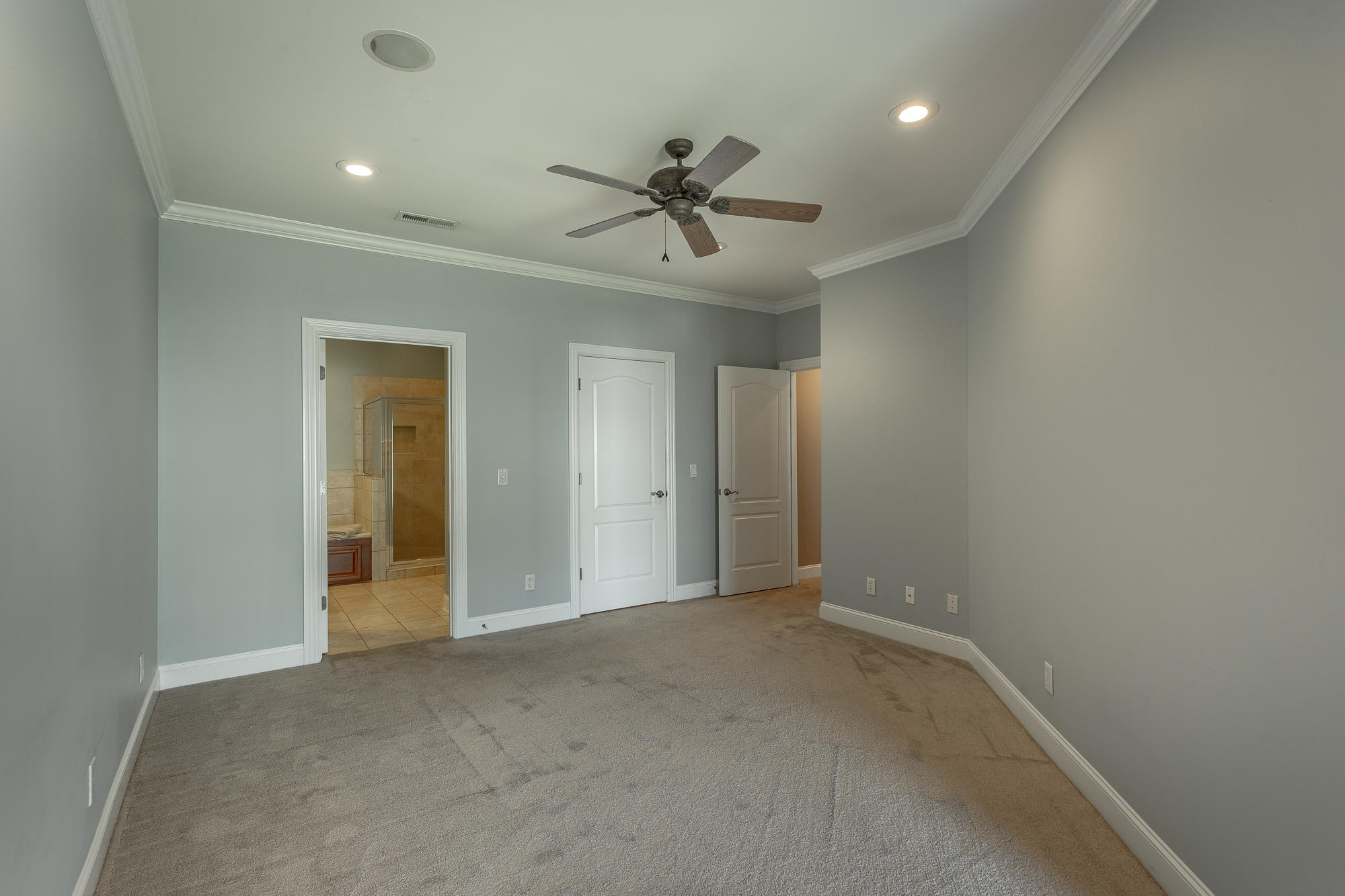 810 Renaissance Court Chattanooga, TN 37419 - Photo 18 of 40 Master Bedroom