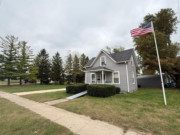 $135,500 | 1 East Main Street, Amboy, IL 61310