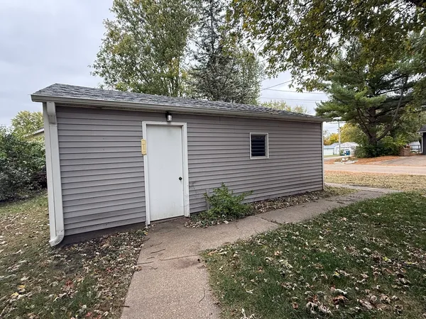 $133,000 | 1 East Main Street, Amboy, IL 61310