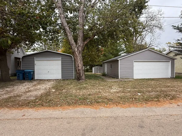 $133,000 | 1 East Main Street, Amboy, IL 61310