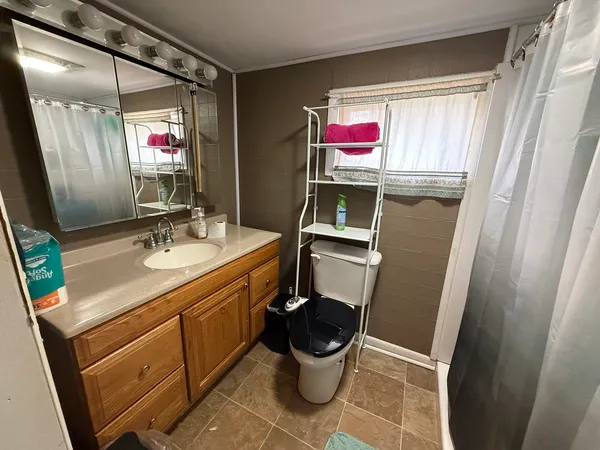 $133,000 | 1 East Main Street, Amboy, IL 61310