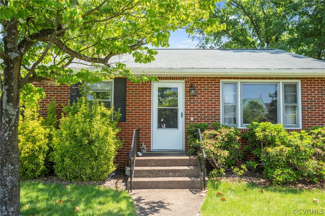 5201 Robins Road Richmond, VA 23231 - Photo 1 of 22 Gallery Image 1