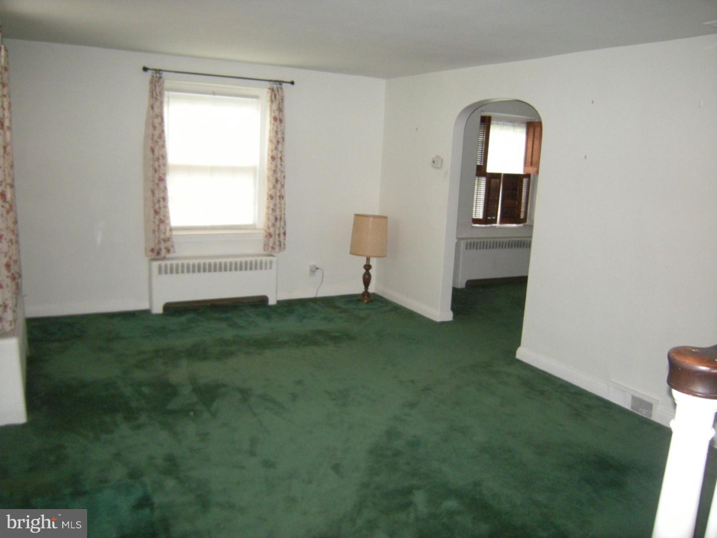 350 Wyndmoor Road Springfield, PA 19064 - Photo 7 of 21 Living Room