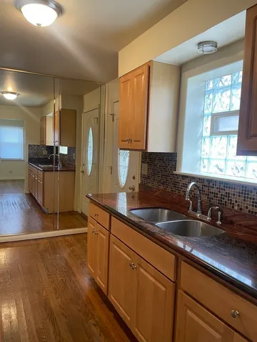 $2,100 | 3011 140th Place, Blue Island, IL 60406