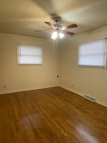 $2,100 | 3011 140th Place, Blue Island, IL 60406