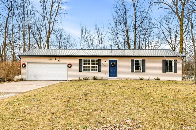 $259,900 | 9151 Hillview Circle, Rome City, IN 46784