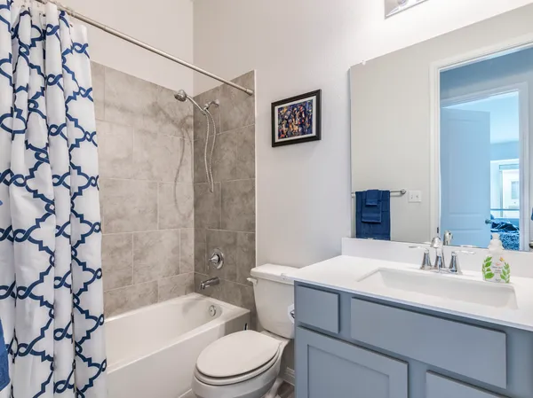 $334,900 | 372 Spinnaker Loop, Kyle, TX 78640