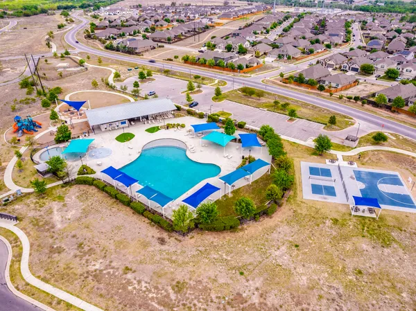 $334,900 | 372 Spinnaker Loop, Kyle, TX 78640