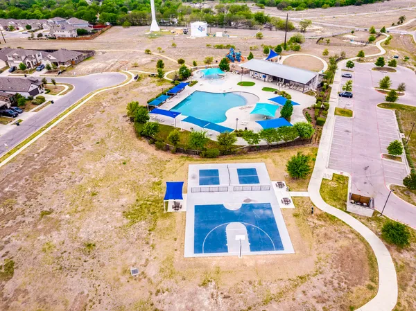 $334,900 | 372 Spinnaker Loop, Kyle, TX 78640