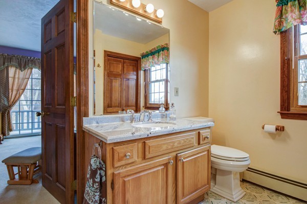 204 Ragged Hill Road West Brookfield, MA 01585 - Photo 18 of 29
