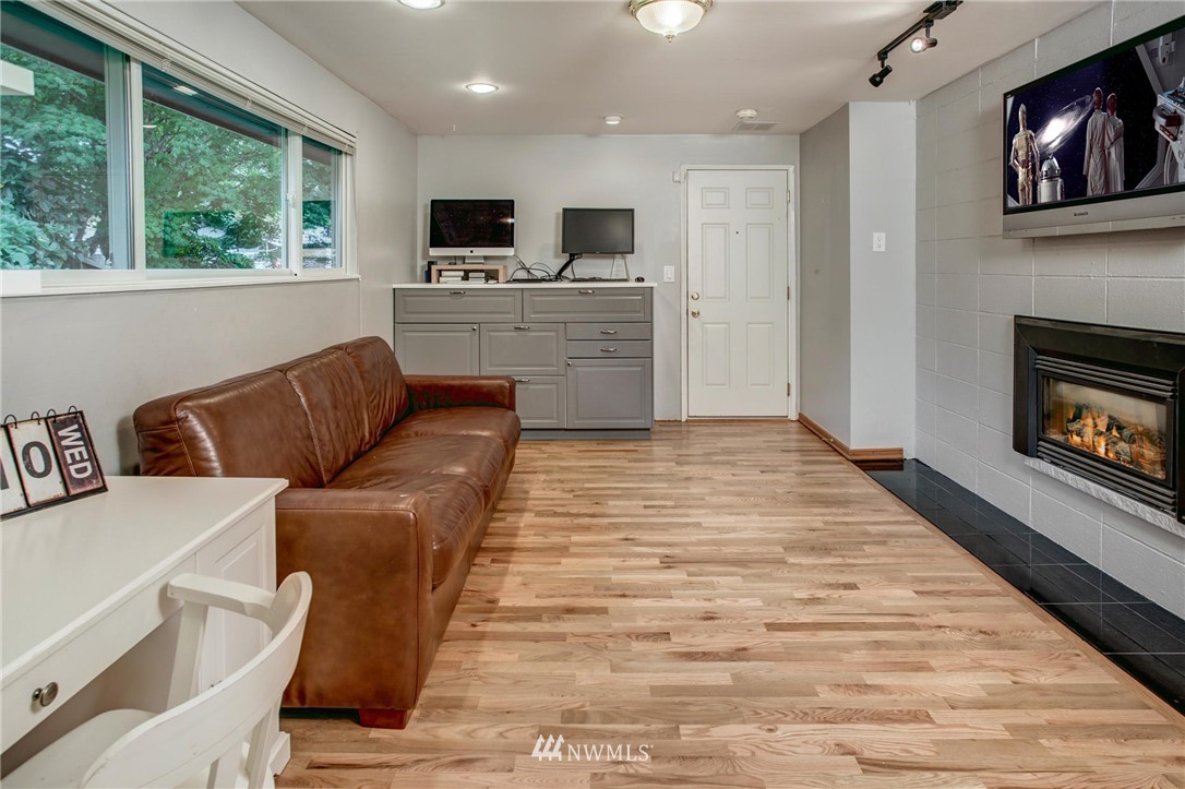 132 234th Street Southwest Bothell, WA 98021 - Photo 14 of 25