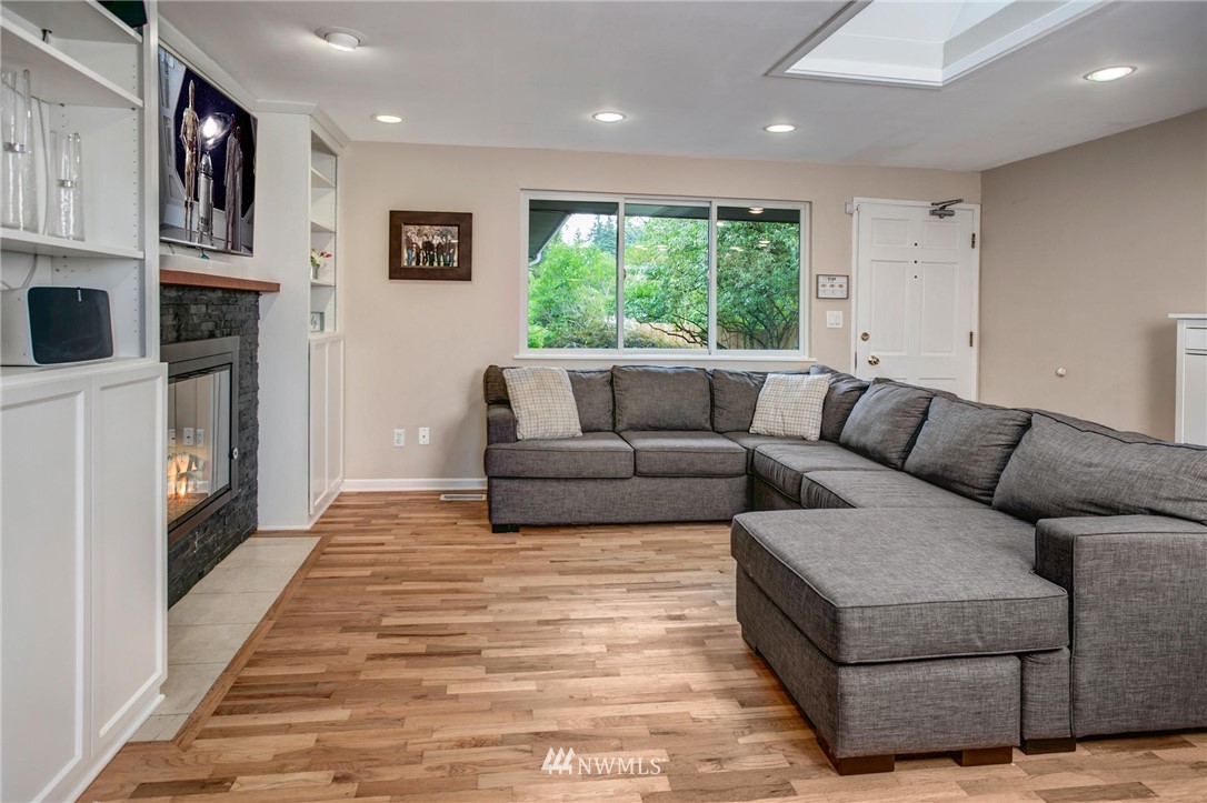 132 234th Street Southwest Bothell, WA 98021 - Photo 3 of 25