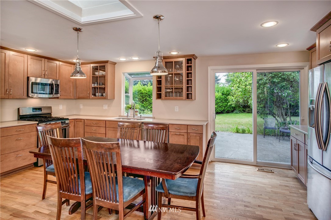 132 234th Street Southwest Bothell, WA 98021 - Photo 8 of 25