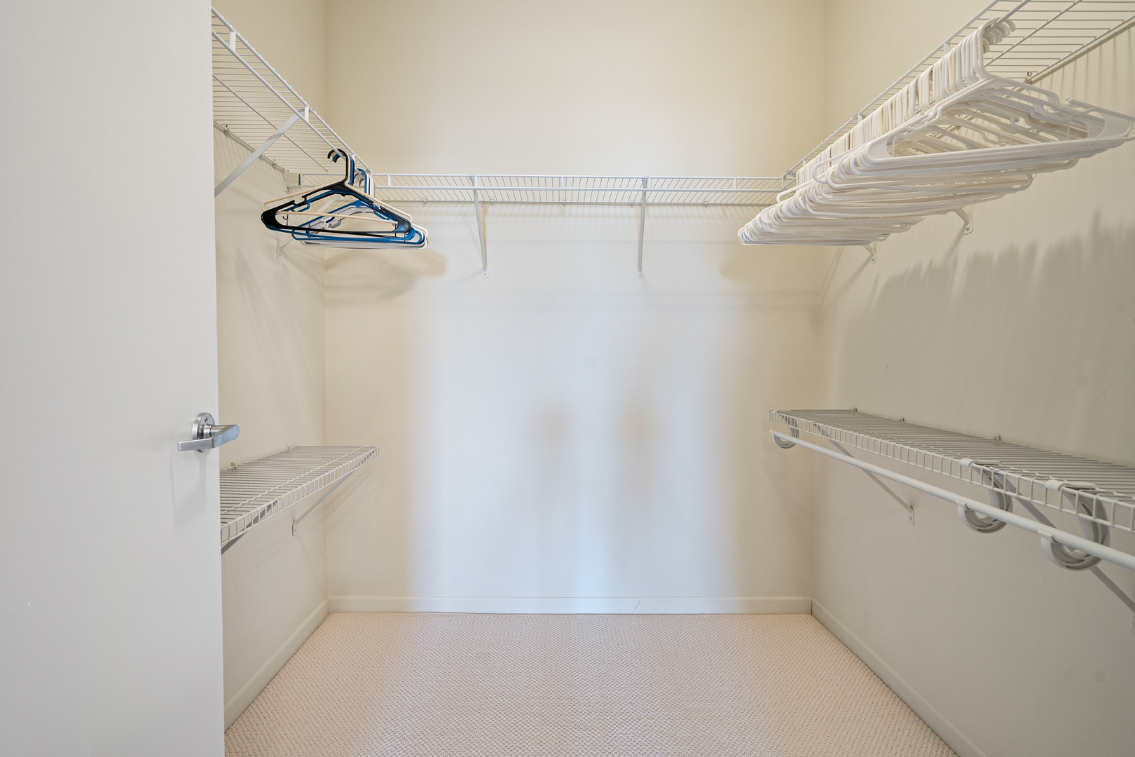 511 Prestwick Lane, Unit 402 Wheeling, IL 60090 - Photo 18 of 27 a view of small space