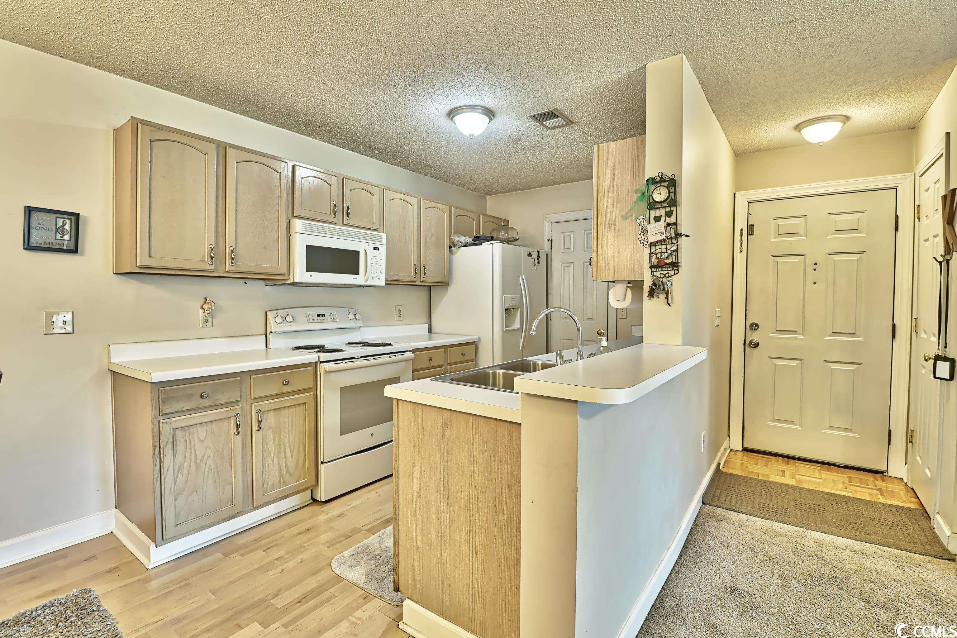 4384 Daphne Lane, Unit A Murrells Inlet, SC 29576 - Photo 11 of 34 Gallery Image 11