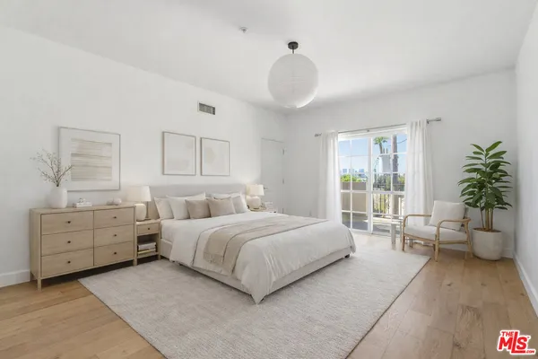 $5,995 | 851 North San Vicente Boulevard, Unit 318, West Hollywood, CA 90069