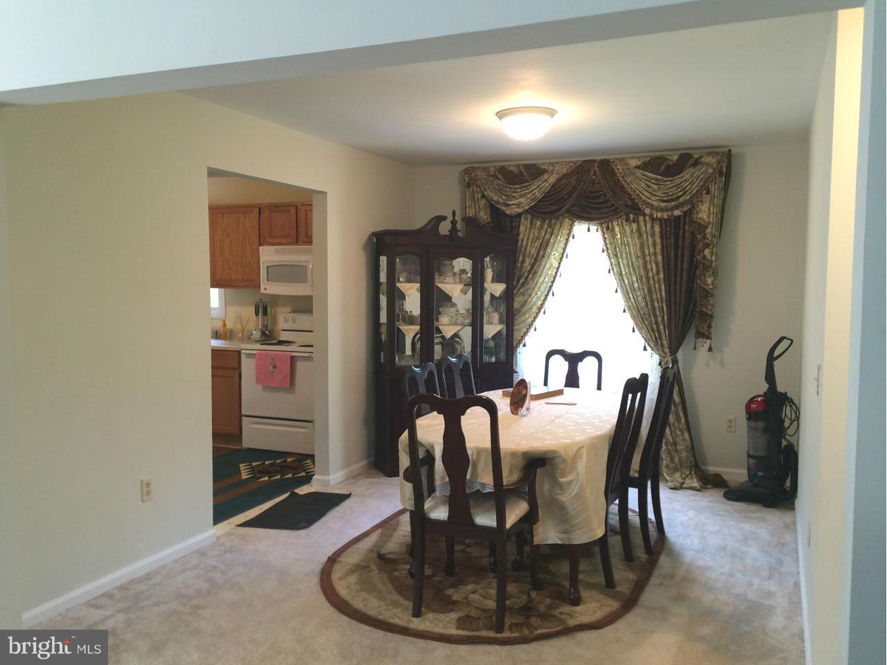 23969 New Mountain Road Aldie, VA 20105 - Photo 3 of 13 Dining Room