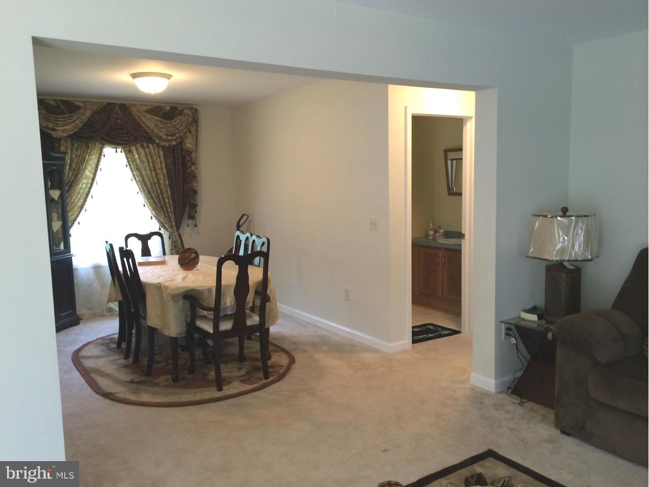 23969 New Mountain Road Aldie, VA 20105 - Photo 4 of 13 Dining Room